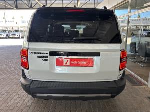 Toyota Land Cruiser Prado 2.8GD VX-R - Image 5