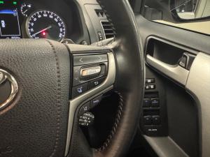 Toyota Land Cruiser Prado 2.8GD VX-L - Image 10