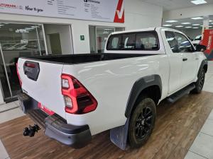 Toyota Hilux 2.8GD-6 Xtra cab Legend auto - Image 2