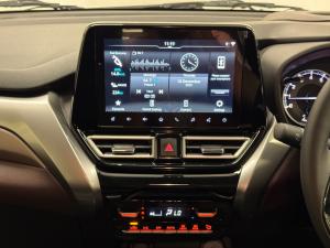 Toyota Starlet Cross 1.5 XR manual - Image 13