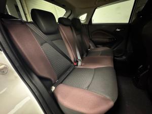 Toyota Starlet Cross 1.5 XR manual - Image 15