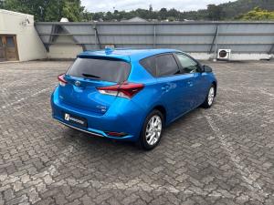 Toyota Auris 1.6 XS - Image 2