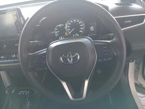 Toyota Corolla Cross 1.8 Hybrid XS - Image 8