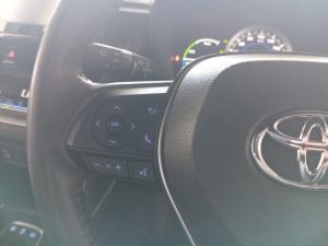 Toyota Corolla Cross 1.8 Hybrid XS - Image 9