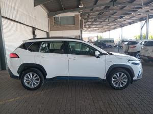 Toyota Corolla Cross 1.8 Hybrid XS - Image 3