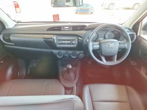 Toyota Hilux 2.0 single cab S (aircon) - Image 6