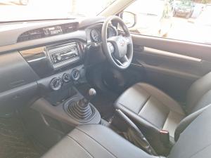 Toyota Hilux 2.0 single cab S (aircon) - Image 7