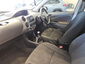 Toyota Etios hatch 1.5 Sprint - Image 7