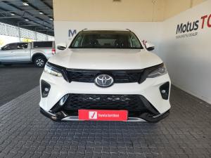 Toyota Fortuner 2.4GD-6 4x4 - Image 4