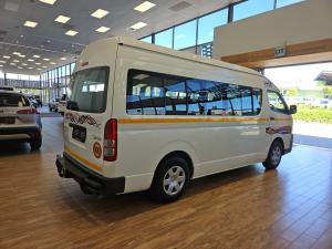 Toyota Hiace 2.5D-4D Ses-fikile 16-seater - Image 2