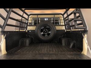 Toyota Land Cruiser 79 2.8GD-6 double cab - Image 13