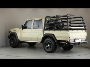 Toyota Land Cruiser 79 2.8GD-6 double cab - Image 21