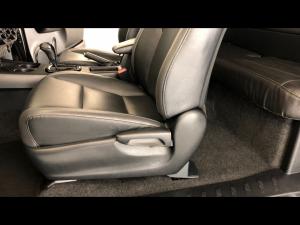 Toyota Hilux 2.8GD-6 Xtra cab Legend auto - Image 15