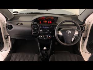 Toyota Etios Cross 1.5 Xs - Image 6