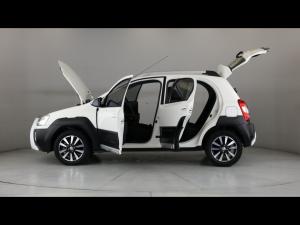 Toyota Etios Cross 1.5 Xs - Image 26