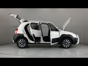 Toyota Etios Cross 1.5 Xs - Image 30