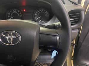 Toyota Hilux 2.0 VvtiP/U Single Cab - Image 9