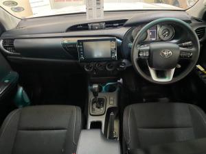 Toyota Hilux 2.4 GD-6 Raider 4X4 automaticD/C - Image 6