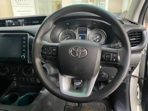 Toyota Hilux 2.4 GD-6 Raider 4X4 automaticD/C - Image 8