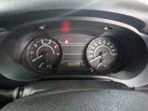 Toyota Hilux 2.4 GD-6 SR 4X4D/C - Image 10