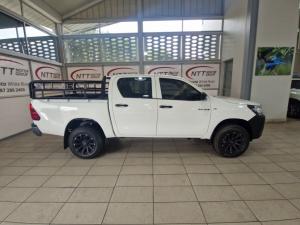 Toyota Hilux 2.4 GD-6 SR 4X4D/C - Image 3