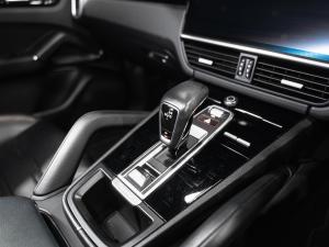 Porsche Cayenne coupe - Image 11