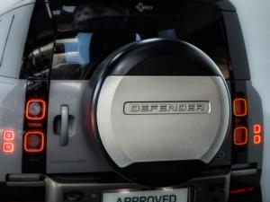 Land Rover Defender 110 D300 X - Image 13