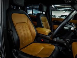 Land Rover Defender 110 D300 X - Image 8