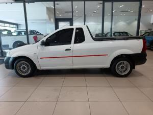 Nissan NP200 1.6i safety pack (aircon) - Image 2