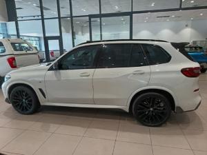 BMW X5 xDrive30d M Sport - Image 2