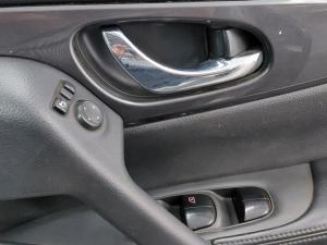 Nissan X-Trail 2.5 4x4 Acenta Plus - Image 12