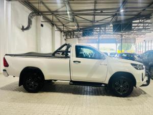 Toyota Hilux 2.4GD-6 single cab Raider manual - Image 9