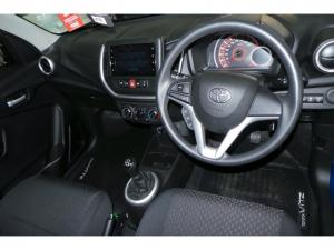 Toyota Vitz 1.0 XR manual - Image 7