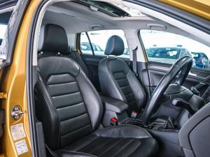 Volkswagen Golf 1.0TSI Comfortline - Image 15