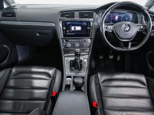 Volkswagen Golf 1.0TSI Comfortline - Image 19
