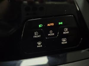 Volkswagen Golf GTI - Image 8