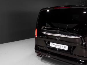 Mercedes-Benz V-Class V300d Exclusive - Image 12