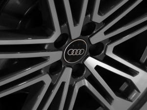 Audi SQ5 TFSI quattro Black Edition - Image 8