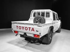 Toyota Land Cruiser 79 2.8GD-6 double cab - Image 14