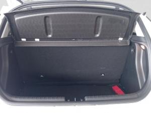 Hyundai i20 1.4 Premium - Image 9