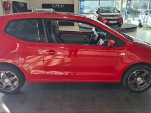 Volkswagen up! move up! 3-door 1.0 - Image 4