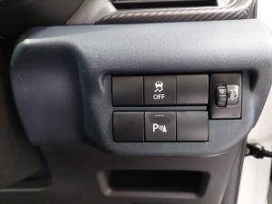 Suzuki Baleno 1.5 GL auto - Image 18