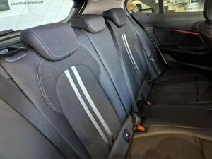 BMW 1 Series 118i - Image 13