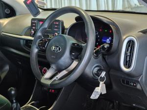 Kia Picanto 1.0 Street - Image 13