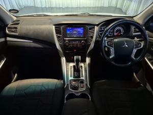 Mitsubishi Pajero Sport 2.4DI-D 4x4 Shogun - Image 11