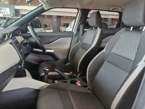 Nissan Magnite 1.0 Turbo Visia manual - Image 12