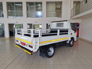 Hino 200 310 4X2 - Image 2