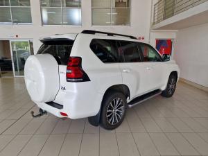 Toyota Land Cruiser Prado 2.8GD VX-L - Image 2
