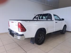 Toyota Hilux 2.4GD-6 single cab Raider manual - Image 2
