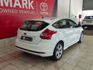 Ford Focus hatch 1.6 Trend - Image 6